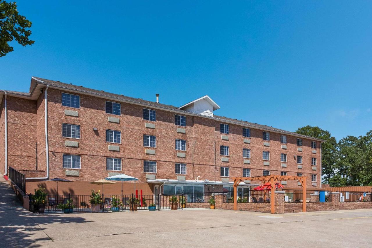 Rodeway Inn Branson, Brick House Екстериор снимка