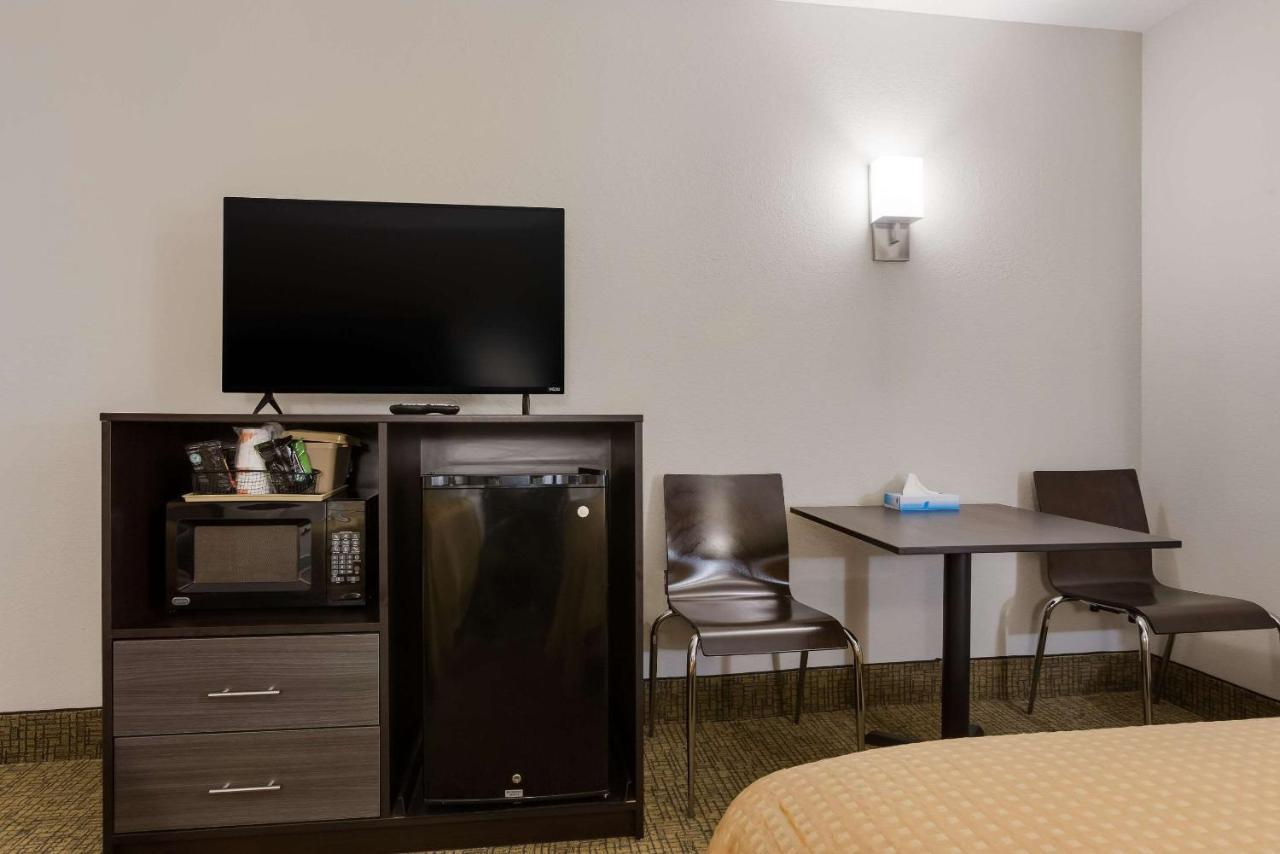 Rodeway Inn Branson, Brick House Екстериор снимка
