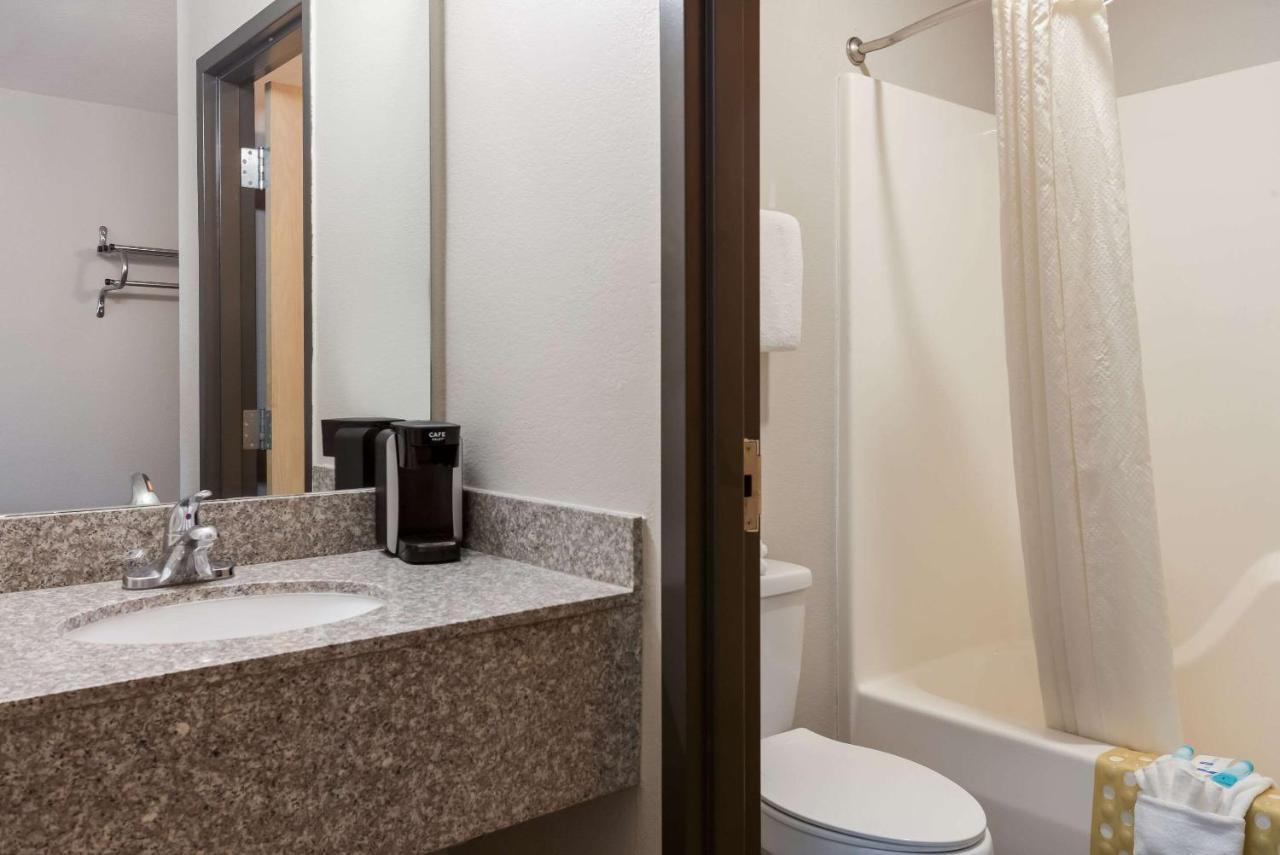Rodeway Inn Branson, Brick House Екстериор снимка
