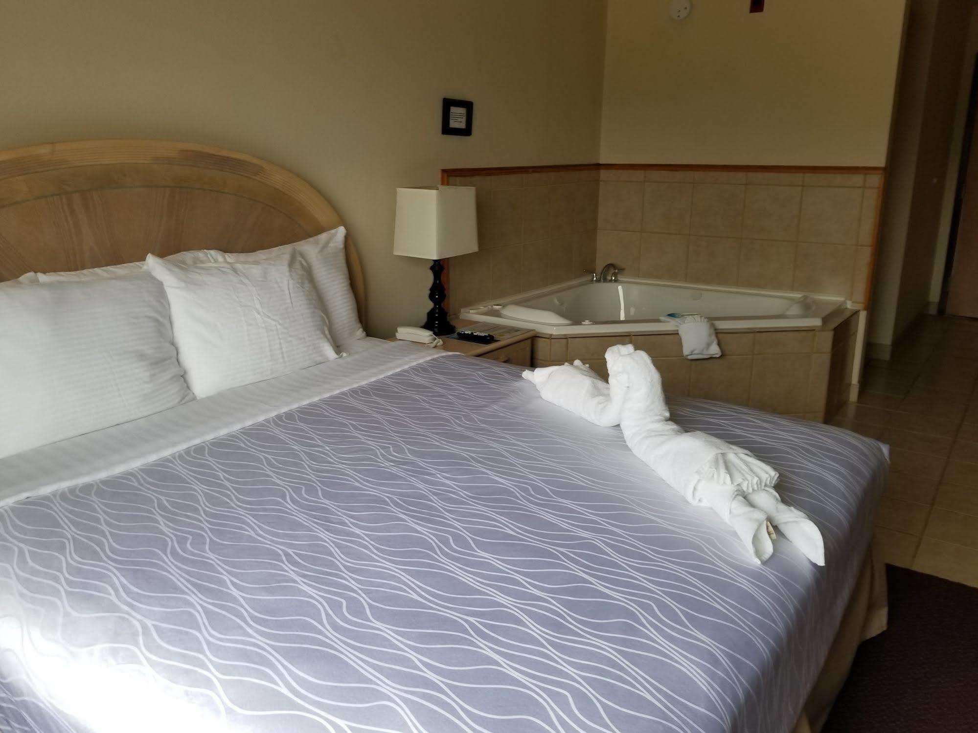 Rodeway Inn Branson, Brick House Екстериор снимка